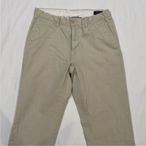 Polo Ralph Lauren Men's Classic Khaki Pants Slim fit 33x32.
